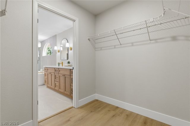 7536 Gossamer Wind Street, Las Vegas, NV 89139