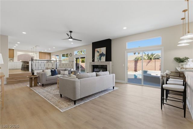 7536 Gossamer Wind Street, Las Vegas, NV 89139