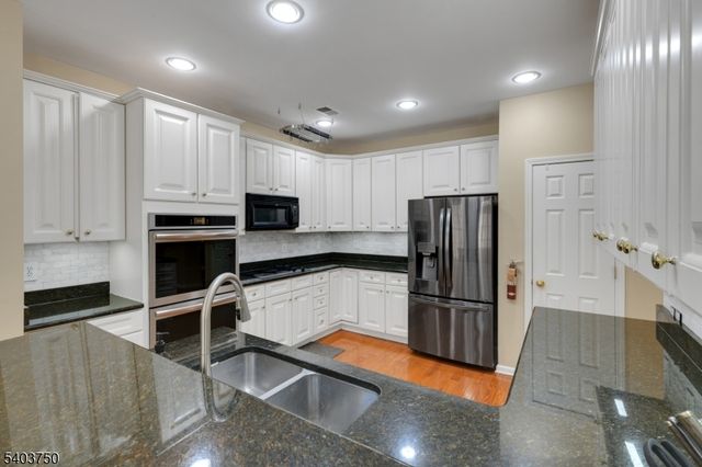 12 Glades Dr, Denville Twp., NJ 07834