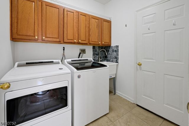 12 Glades Dr, Denville Twp., NJ 07834