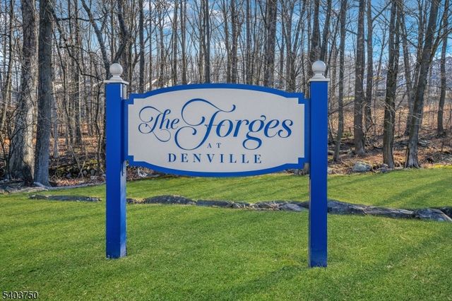 12 Glades Dr, Denville Twp., NJ 07834