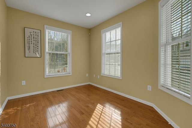 12 Glades Dr, Denville Twp., NJ 07834