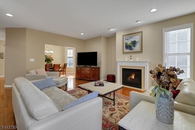 12 Glades Dr, Denville Twp., NJ 07834