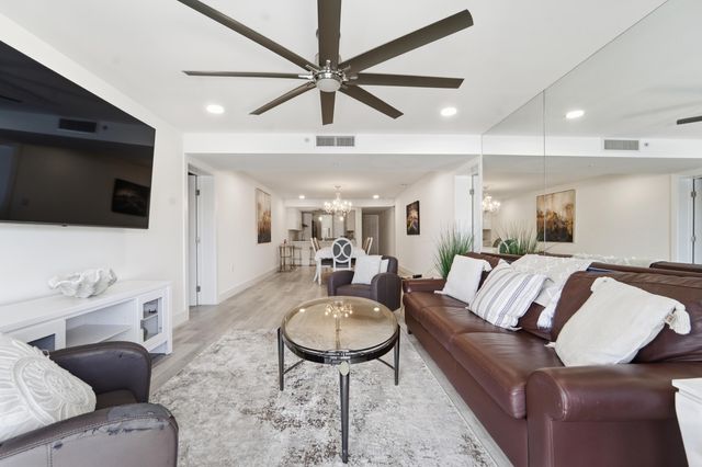 2501 Marina Isle Way 203, Jupiter, FL 33477