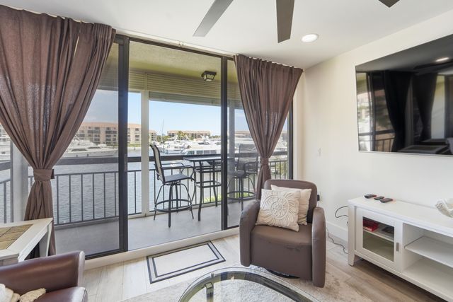 2501 Marina Isle Way 203, Jupiter, FL 33477