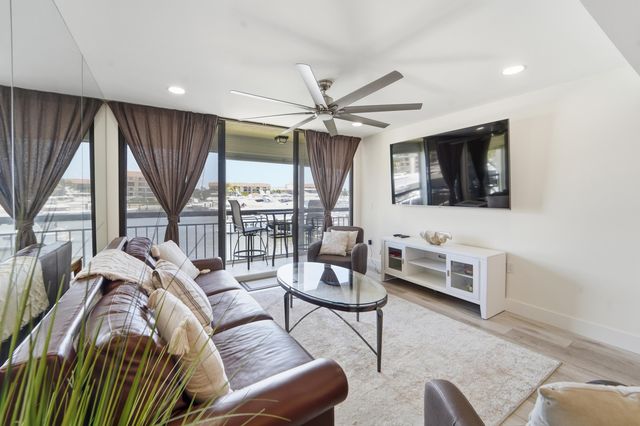 2501 Marina Isle Way 203, Jupiter, FL 33477