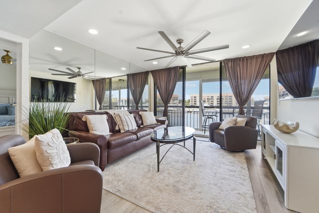 2501 Marina Isle Way 203, Jupiter, FL 33477