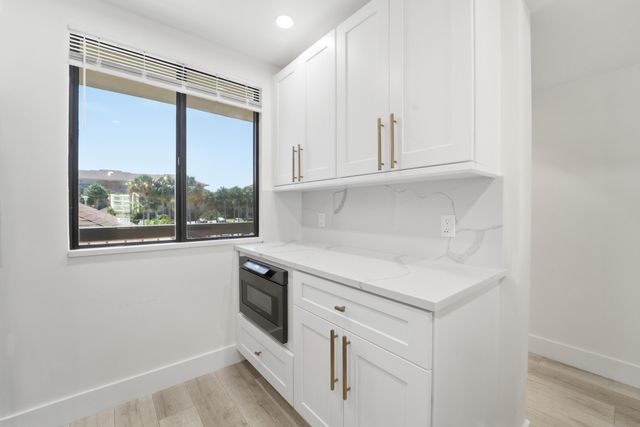 2501 Marina Isle Way 203, Jupiter, FL 33477