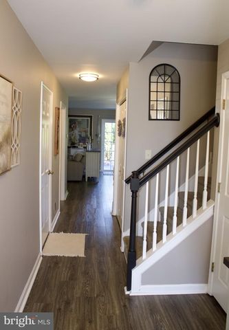 8 BRIER AVE, Wilmington, DE 19805