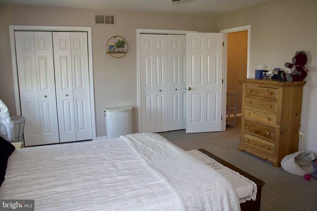 8 BRIER AVE, Wilmington, DE 19805