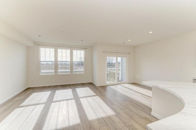 2235 Horseshoe Circle 2235, Naperville, IL 60564