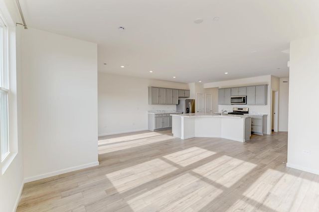 2235 Horseshoe Circle 2235, Naperville, IL 60564
