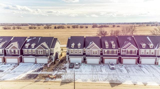 2235 Horseshoe Circle 2235, Naperville, IL 60564