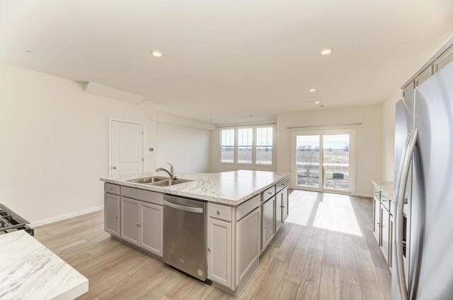 2235 Horseshoe Circle 2235, Naperville, IL 60564