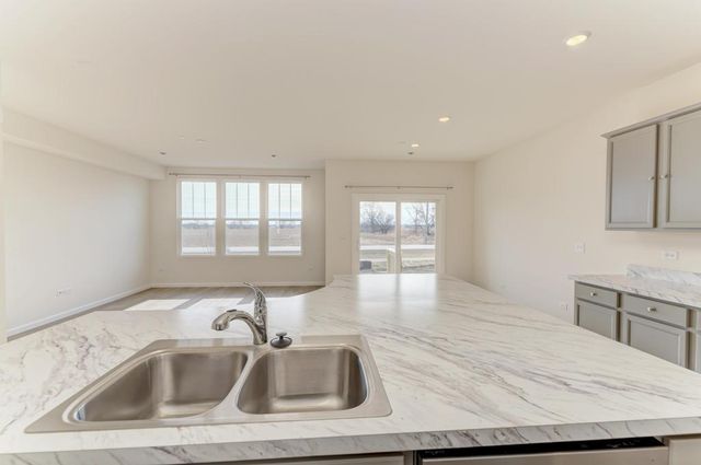 2235 Horseshoe Circle 2235, Naperville, IL 60564