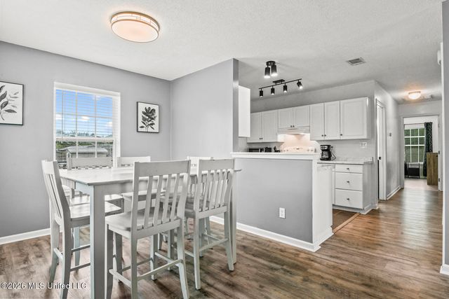 329 Fleitas Avenue, Pass Christian, MS 39571