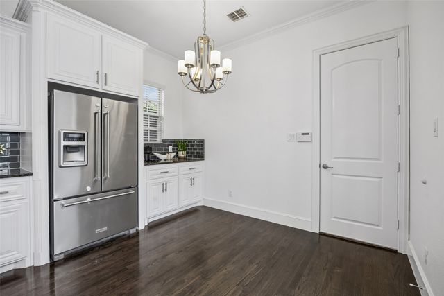 1022 Shadyside Lane, Dallas, TX 75223