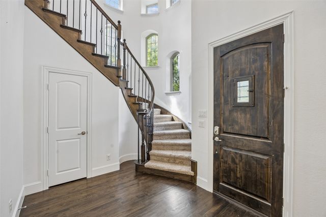 1022 Shadyside Lane, Dallas, TX 75223