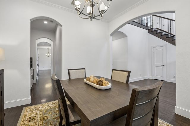 1022 Shadyside Lane, Dallas, TX 75223