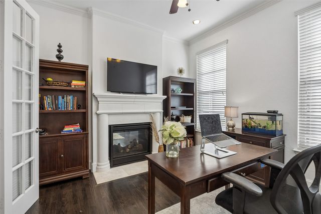1022 Shadyside Lane, Dallas, TX 75223