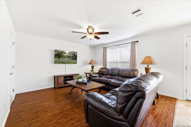 9738 Country Shadow, San Antonio, TX 78254