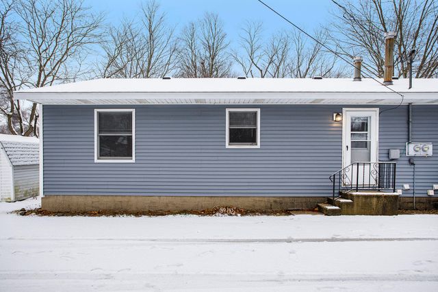 143 Floral Avenue, Plainwell, MI 49080