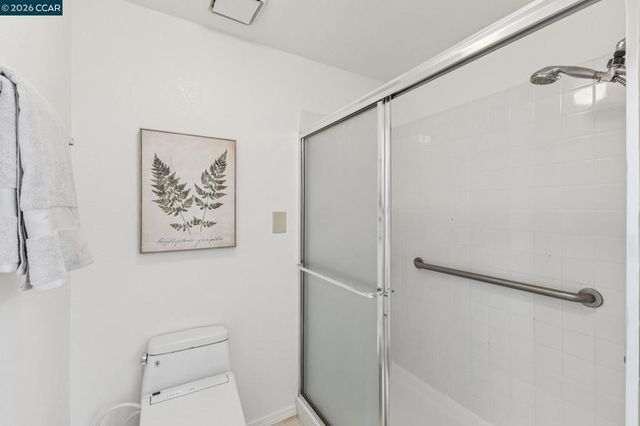 1840 Tice Creek 2217, Walnut Creek, CA 94595