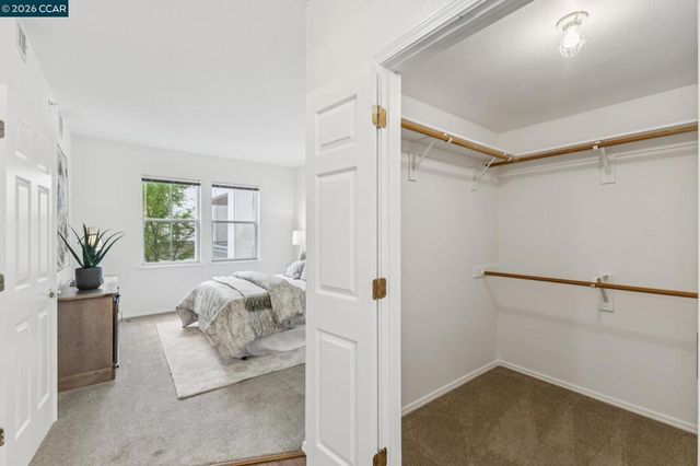 1840 Tice Creek 2217, Walnut Creek, CA 94595