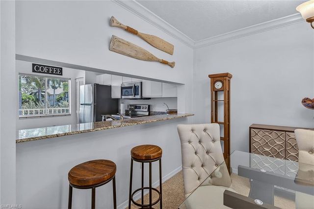 3021 Sandpiper Bay CIR E206, Naples, FL 34112