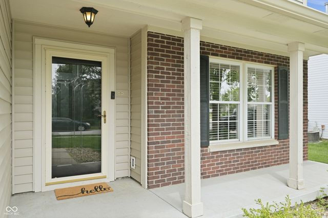 9220 N Coral Reef Road, Mccordsville, IN 46055