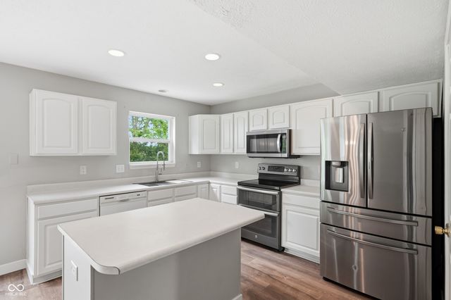 9220 N Coral Reef Road, Mccordsville, IN 46055