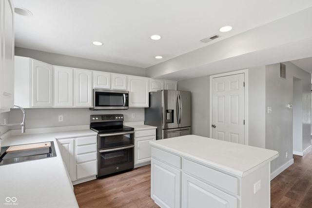9220 N Coral Reef Road, Mccordsville, IN 46055