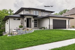 3695 Fieldstone Drive, Waukee, IA 50263