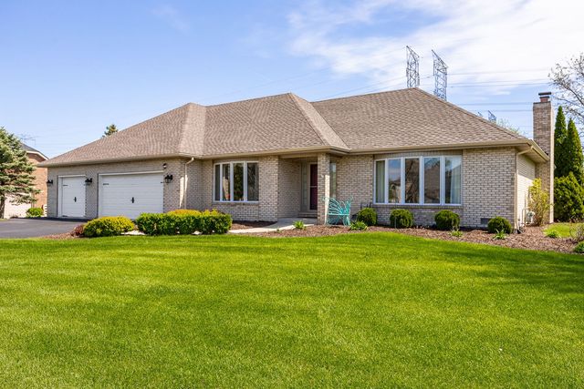 13201 Meadow Hill Lane, Lemont, IL 60439