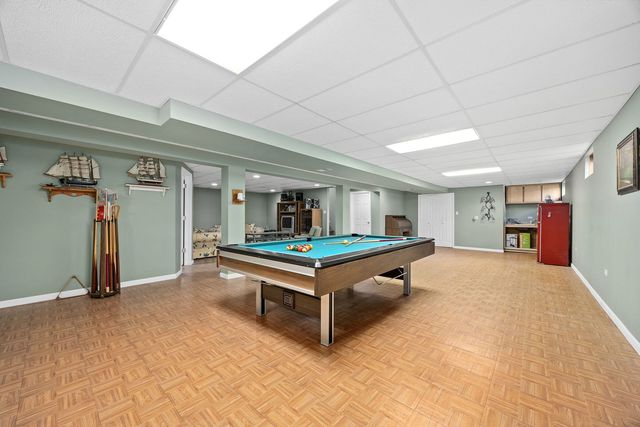 13201 Meadow Hill Lane, Lemont, IL 60439
