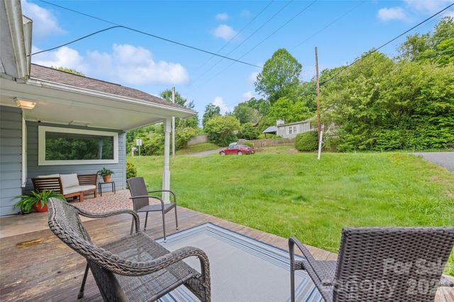 48 Medford Avenue, Waynesville, NC 28786