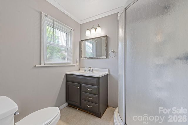 48 Medford Avenue, Waynesville, NC 28786
