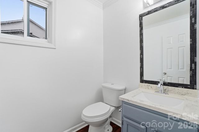 8725 Londonshire Drive, Charlotte, NC 28216