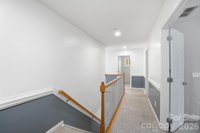 8725 Londonshire Drive, Charlotte, NC 28216