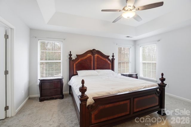 8725 Londonshire Drive, Charlotte, NC 28216