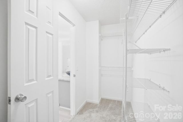 8725 Londonshire Drive, Charlotte, NC 28216