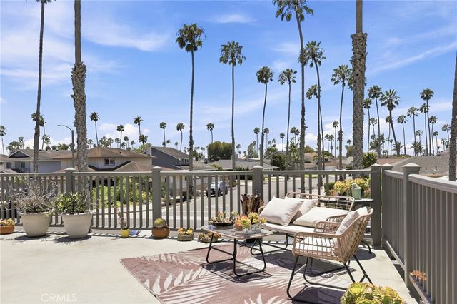 2558 Seahorse Avenue, Ventura, CA 93001
