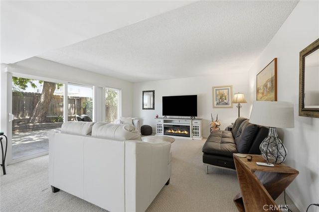 2558 Seahorse Avenue, Ventura, CA 93001