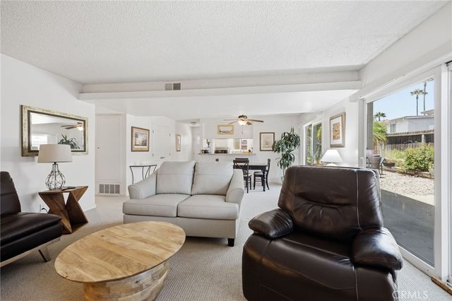 2558 Seahorse Avenue, Ventura, CA 93001