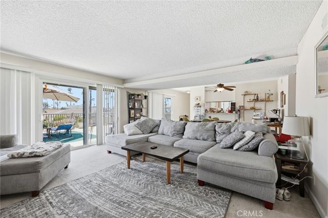 2558 Seahorse Avenue, Ventura, CA 93001