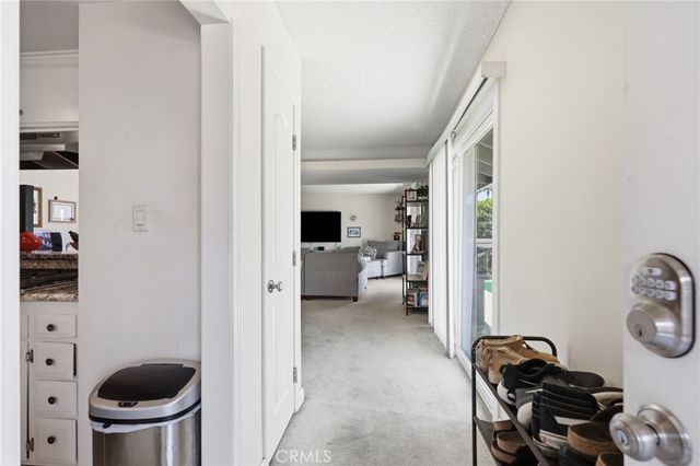 2558 Seahorse Avenue, Ventura, CA 93001