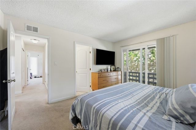 2558 Seahorse Avenue, Ventura, CA 93001
