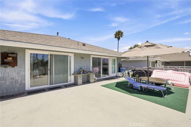 2558 Seahorse Avenue, Ventura, CA 93001