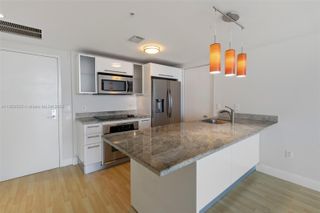 185 SW 7th St 3410, Miami, FL 33130
