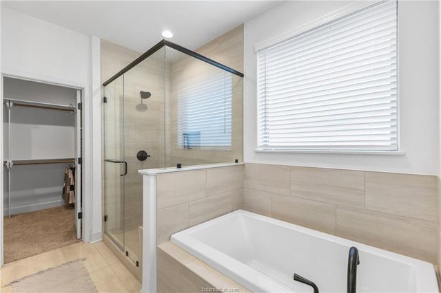 1614 Briscoe Manor Court, College Station, TX 77845